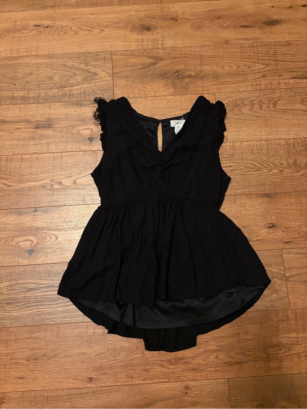 Black Women's Peplum V-Neck Sleeveless Top